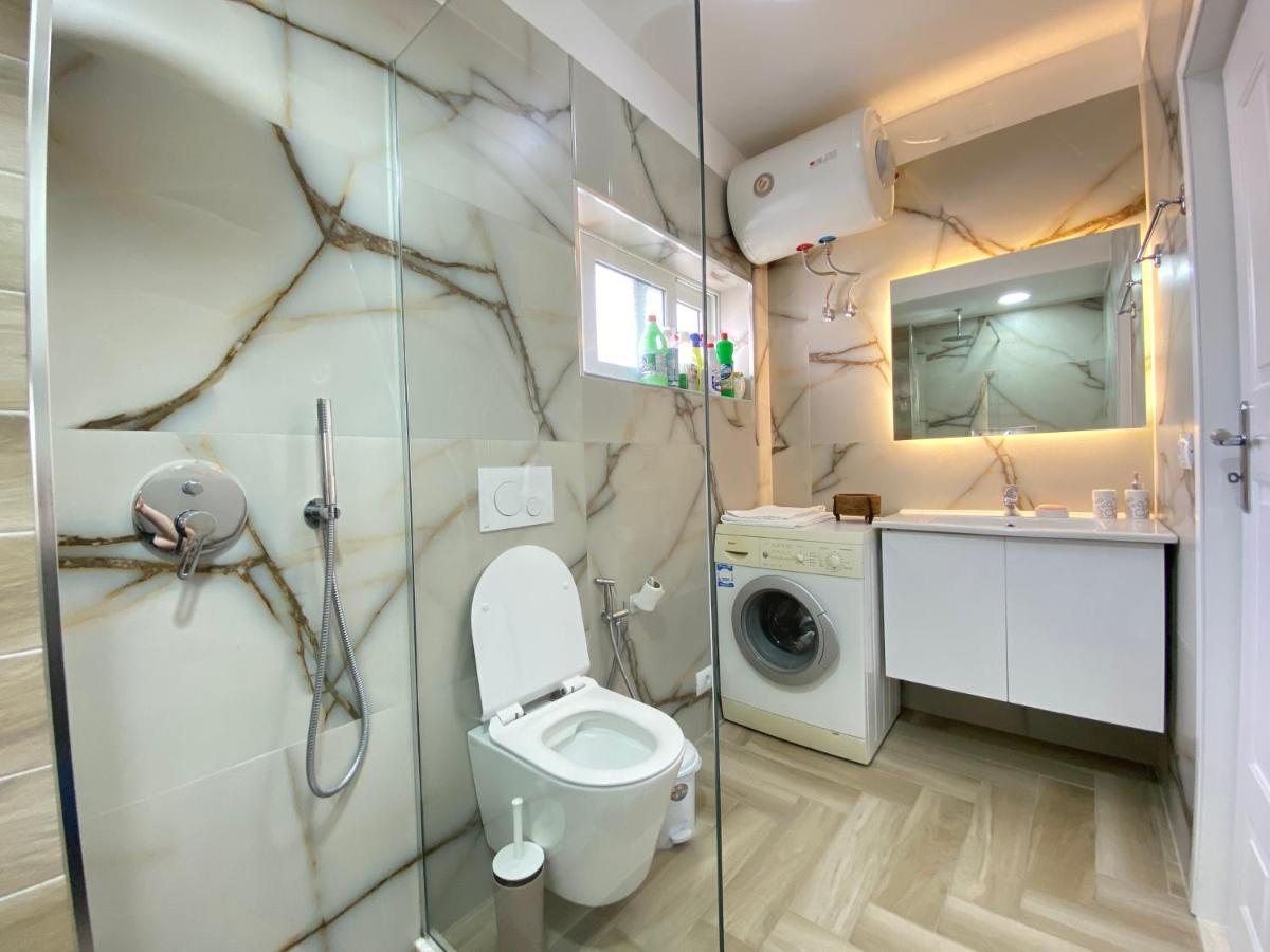 Saranda Apartment Brajan Екстер'єр фото
