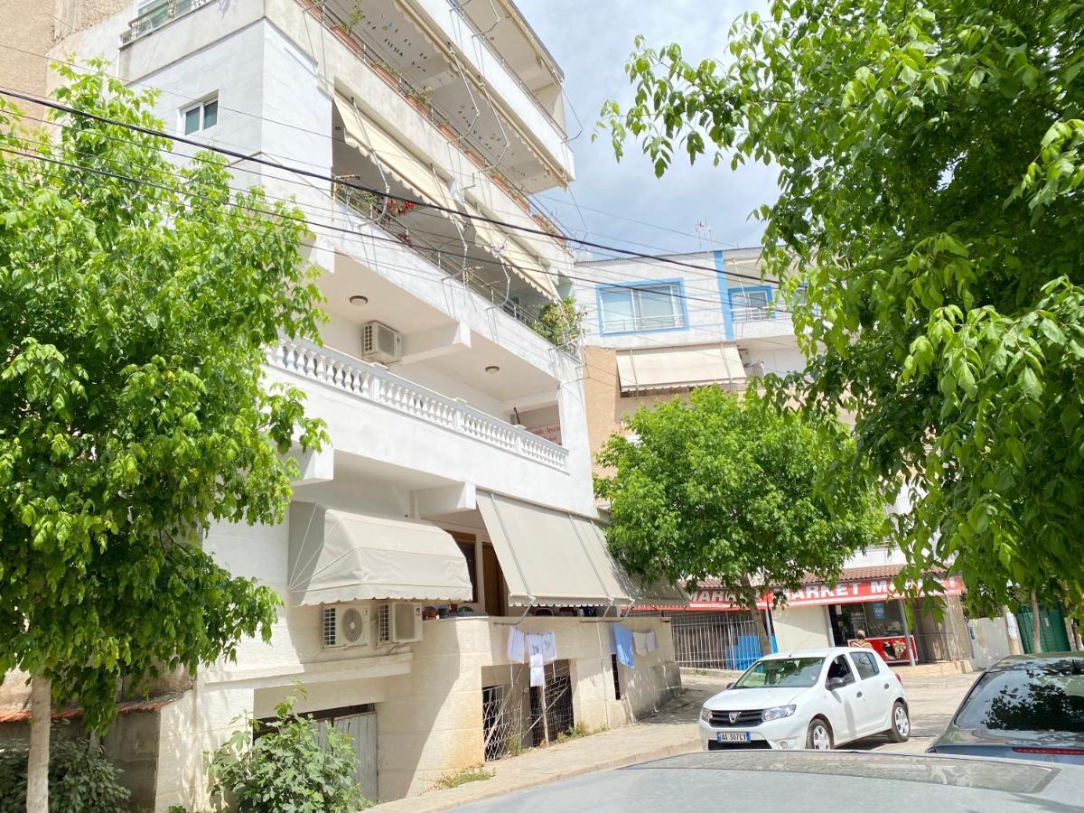 Saranda Apartment Brajan Екстер'єр фото