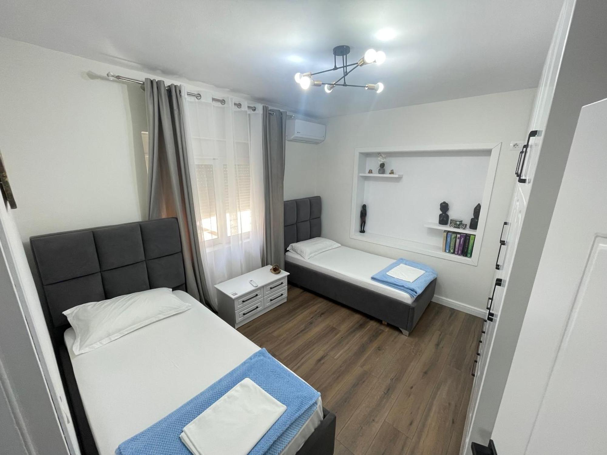 Saranda Apartment Brajan Екстер'єр фото